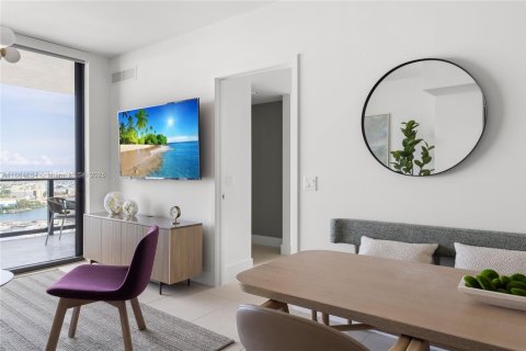 Condo in Miami, Florida, 3 bedrooms  № 1861546 - photo 5