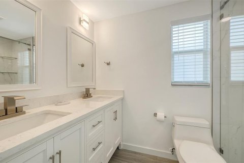 Copropriété à vendre à Longboat Key, Floride: 2 chambres, 102.47 m2 № 2419079 - photo 23