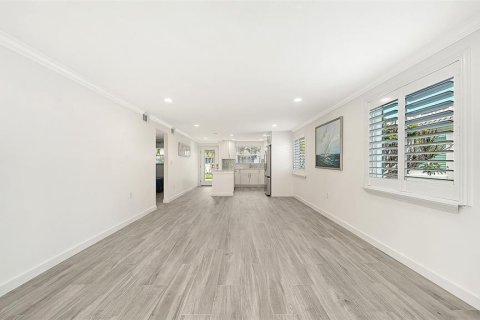 Copropriété à vendre à Longboat Key, Floride: 2 chambres, 102.47 m2 № 2419079 - photo 20