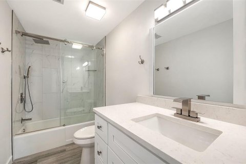 Copropriété à vendre à Longboat Key, Floride: 2 chambres, 102.47 m2 № 2419079 - photo 27