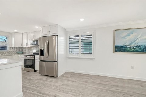 Copropriété à vendre à Longboat Key, Floride: 2 chambres, 102.47 m2 № 2419079 - photo 13