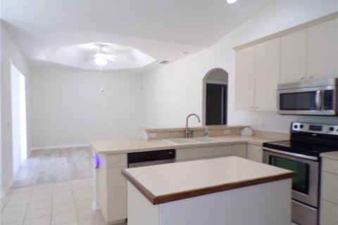 Villa ou maison à louer à Port Charlotte, Floride: 3 chambres, 173.08 m2 № 2386304 - photo 3
