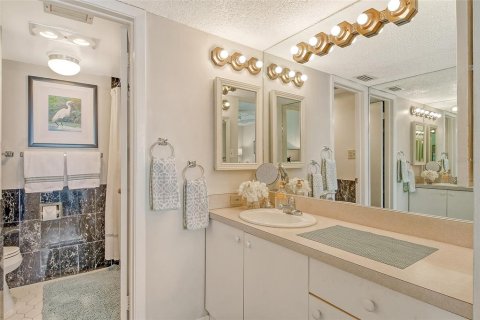 Copropriété à vendre à Longboat Key, Floride: 3 chambres, 136.94 m2 № 2143079 - photo 16