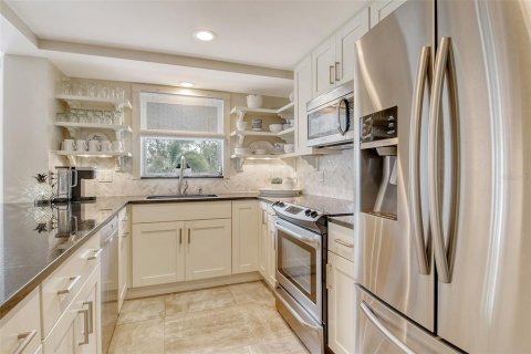 Copropriété à vendre à Longboat Key, Floride: 3 chambres, 136.94 m2 № 2143079 - photo 11