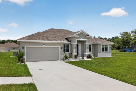 Villa ou maison à louer à Bartow, Floride: 4 chambres, 223.62 m2 № 2386379 - photo 4