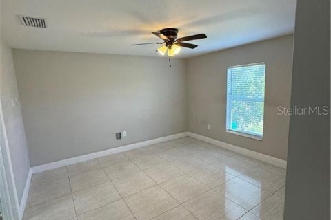 Immobilier commercial à vendre à Lehigh Acres, Floride: 6 chambres, 220.74 m2 № 1771794 - photo 7