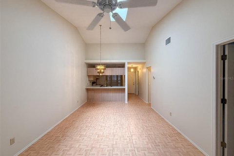 Villa ou maison à vendre à New Port Richey, Floride: 2 chambres, 87.33 m2 № 2147657 - photo 3