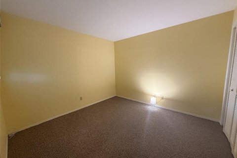 Villa ou maison à vendre à New Port Richey, Floride: 2 chambres, 87.33 m2 № 2147657 - photo 14