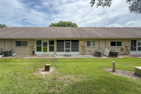 Villa ou maison à vendre à New Port Richey, Floride: 2 chambres, 87.33 m2 № 2147657 - photo 21