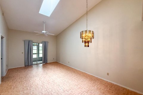 Villa ou maison à vendre à New Port Richey, Floride: 2 chambres, 87.33 m2 № 2147657 - photo 2