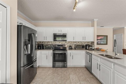 Villa ou maison à vendre à Kissimmee, Floride: 4 chambres, 264.49 m2 № 1856012 - photo 9