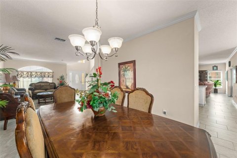Villa ou maison à vendre à Kissimmee, Floride: 4 chambres, 264.49 m2 № 1856012 - photo 7