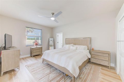 House in Palmetto, Florida 3 bedrooms, 148.46 sq.m. № 1832025 - photo 11
