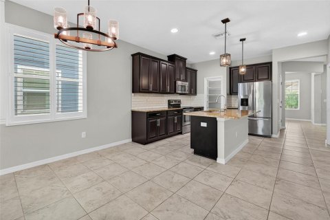 House in Riverview, Florida 4 bedrooms, 236.53 sq.m. № 1902798 - photo 24