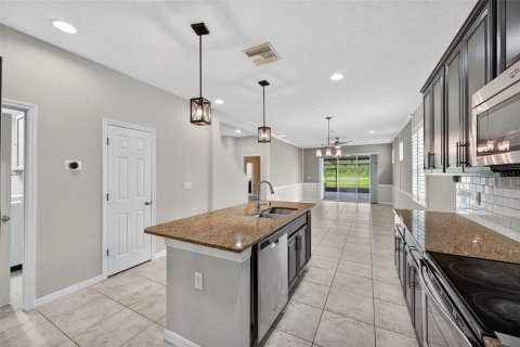 House in Riverview, Florida 4 bedrooms, 236.53 sq.m. № 1902798 - photo 29