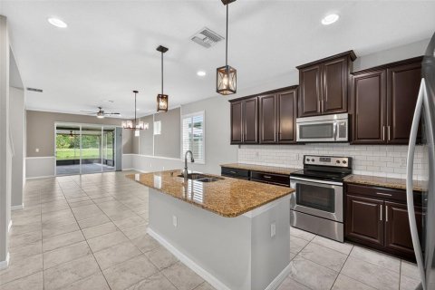 House in Riverview, Florida 4 bedrooms, 236.53 sq.m. № 1902798 - photo 17