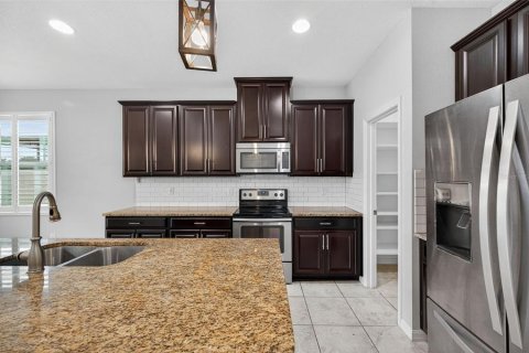 House in Riverview, Florida 4 bedrooms, 236.53 sq.m. № 1902798 - photo 18