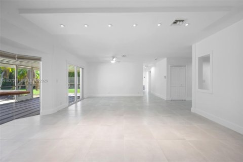 Casa en venta en Southwest Ranches, Florida, 4 dormitorios, 207.92 m2 № 1995095 - foto 13