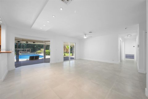 Casa en venta en Southwest Ranches, Florida, 4 dormitorios, 207.92 m2 № 1995095 - foto 12