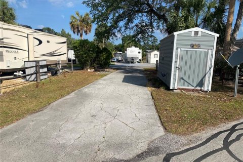 Land in Silver Springs Shores, Florida № 1675560 - photo 1