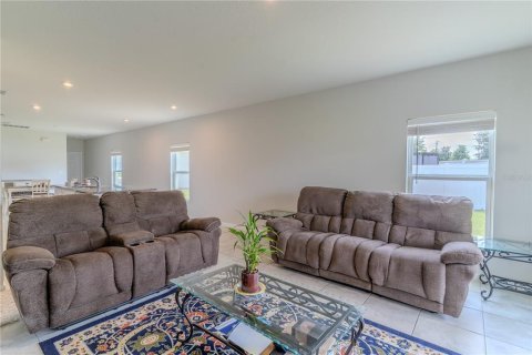 Casa en venta en Haines City, Florida, 3 dormitorios, 137.5 m2 № 1857666 - foto 3