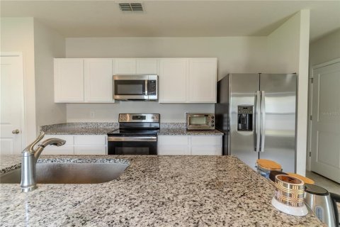 Casa en venta en Haines City, Florida, 3 dormitorios, 137.5 m2 № 1857666 - foto 7