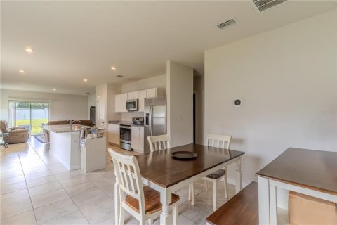 Casa en venta en Haines City, Florida, 3 dormitorios, 137.5 m2 № 1857666 - foto 6