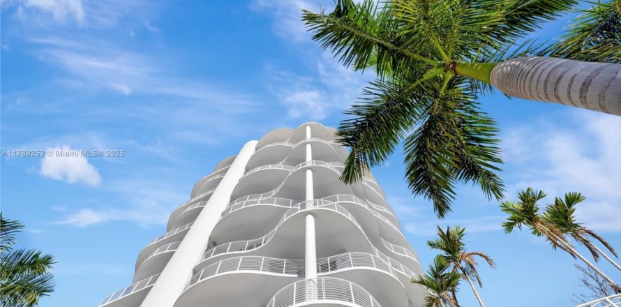 Condo in Fort Lauderdale, Florida, 3 bedrooms  № 1695776