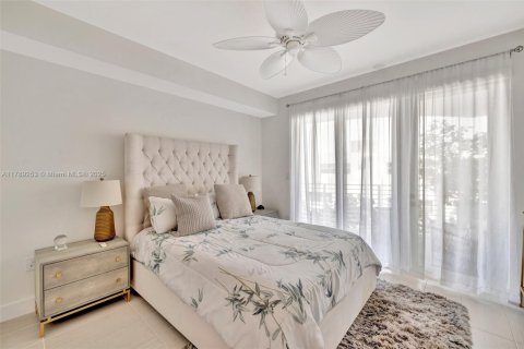 Condo in Fort Lauderdale, Florida, 3 bedrooms  № 1695776 - photo 25