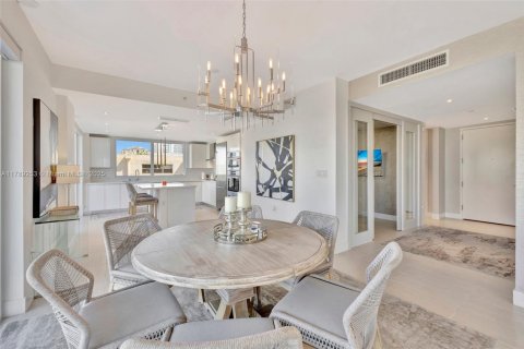 Condo in Fort Lauderdale, Florida, 3 bedrooms  № 1695776 - photo 12