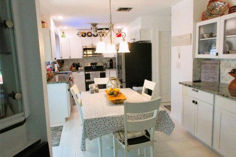 Villa ou maison à vendre à North Port, Floride: 3 chambres, 150.22 m2 № 2142512 - photo 11