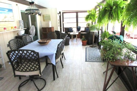 Villa ou maison à vendre à North Port, Floride: 3 chambres, 150.22 m2 № 2142512 - photo 15