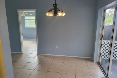 Villa ou maison à louer à Port Charlotte, Floride: 3 chambres, 122.54 m2 № 2167855 - photo 8