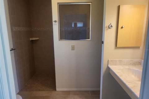 Villa ou maison à louer à Port Charlotte, Floride: 3 chambres, 122.54 m2 № 2167855 - photo 6
