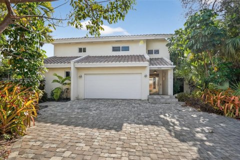 Casa en venta en North Miami Beach, Florida, 4 dormitorios, 349.78 m2 № 2040006 - foto 30