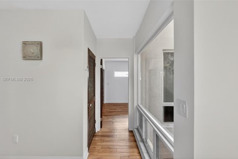 Casa en venta en North Miami Beach, Florida, 4 dormitorios, 349.78 m2 № 2040006 - foto 21