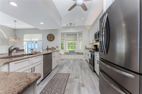 Condo in Englewood, Florida, 2 bedrooms  № 1636764 - photo 21