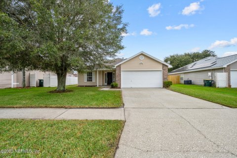 House in Jacksonville, Florida 3 bedrooms, 138.8 sq.m. № 772182 - photo 1
