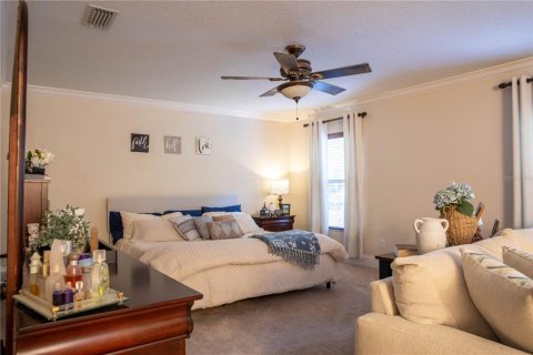 House in Casselberry, Florida 4 bedrooms, 347.83 sq.m. № 2429201 - photo 17