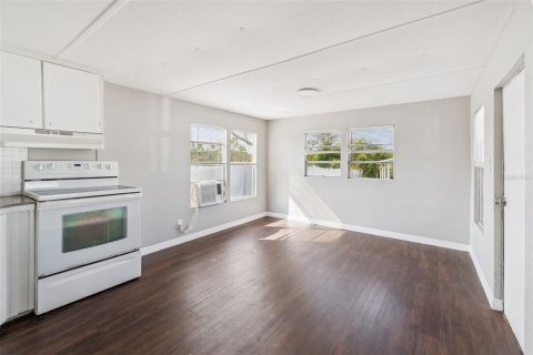 Appartement à louer à Winter Haven, Floride: 1 chambre, 41.81 m2 № 2150791 - photo 5