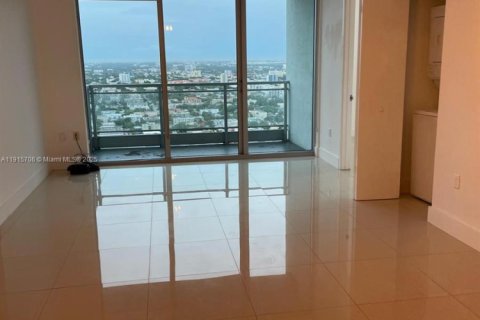 Copropriété à vendre à Miami, Floride: 1 chambre, 70.98 m2 № 1973917 - photo 3