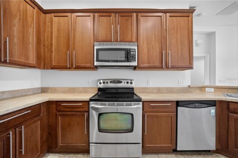Купить кондоминиум в Апопка, Флорида 6 комнат, 111.48м2, № 2279741 - фото 6