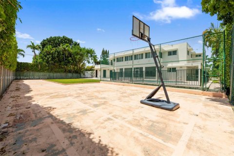 Casa en venta en South Miami, Florida, 5 dormitorios, 528.89 m2 № 1848893 - foto 21