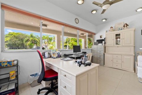 Casa en venta en South Miami, Florida, 5 dormitorios, 528.89 m2 № 1848893 - foto 28