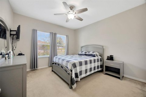 Villa ou maison à vendre à Fruitland Park, Floride: 4 chambres, 213.3 m2 № 1745491 - photo 15