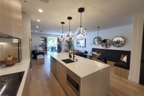 Купить таунхаус в Форт-Лодердейл, Флорида 3 спальни, 262.45м2, № 2027154 - фото 3