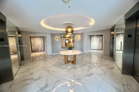 Copropriété à louer à Bal Harbour, Floride: 2 chambres, 98.1 m2 № 1485569 - photo 6