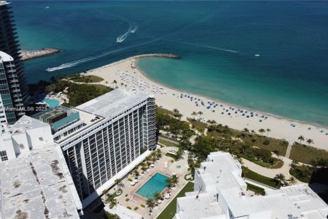 Copropriété à louer à Bal Harbour, Floride: 2 chambres, 98.1 m2 № 1485569 - photo 2