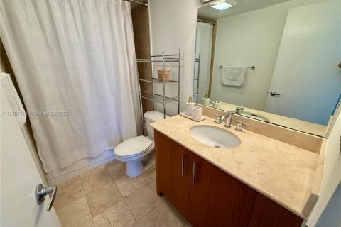 Copropriété à louer à Bal Harbour, Floride: 2 chambres, 98.1 m2 № 1485569 - photo 22