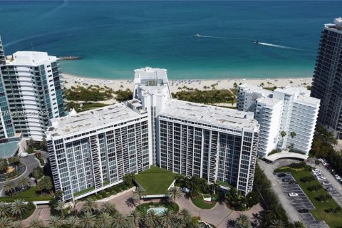 Copropriété à louer à Bal Harbour, Floride: 2 chambres, 98.1 m2 № 1485569 - photo 1